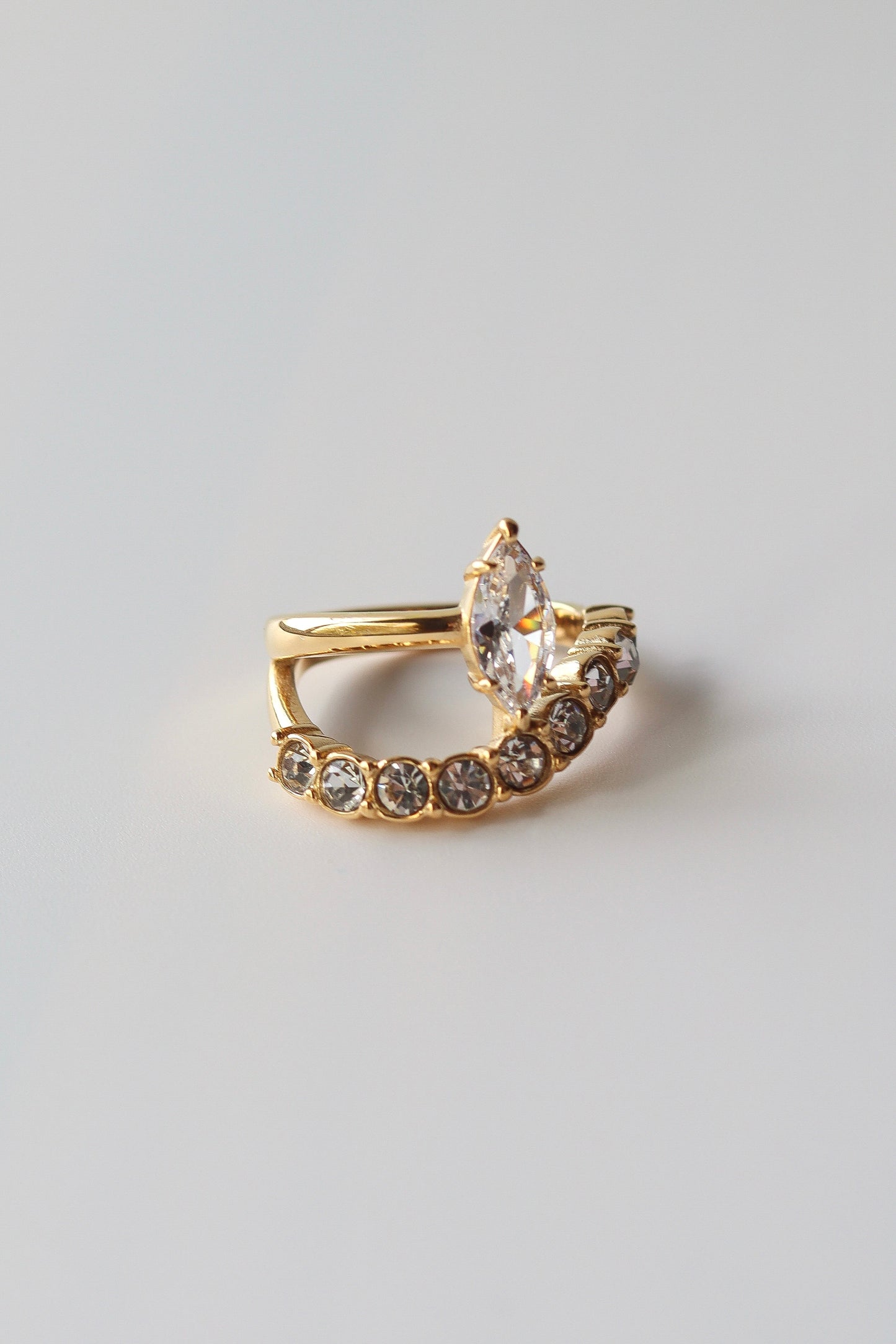Tiara Ring